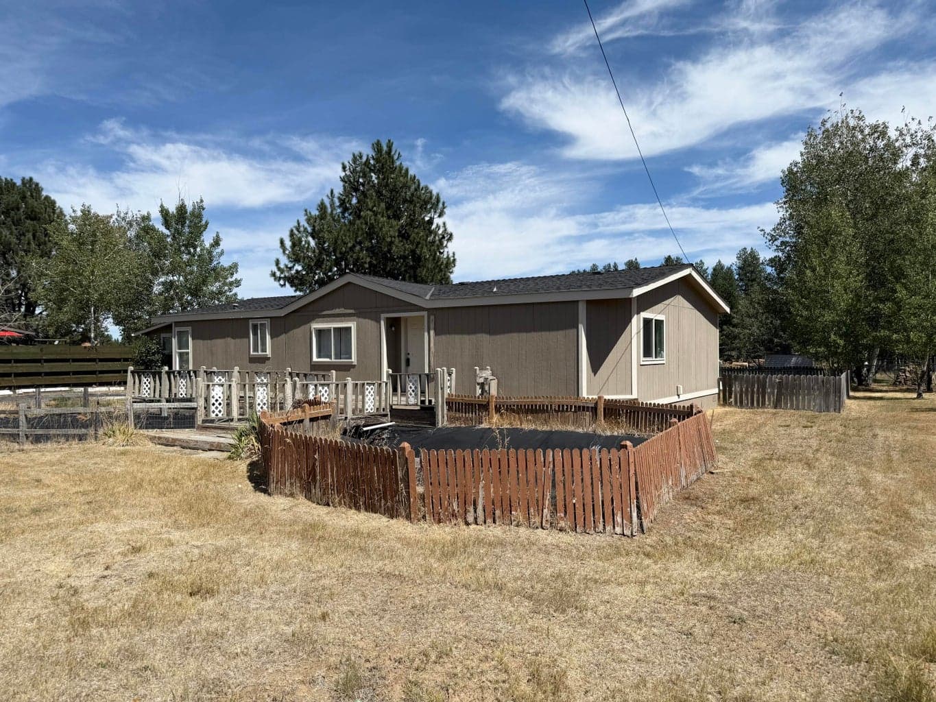 Photo of 19218 Shoshone 3 of 38
