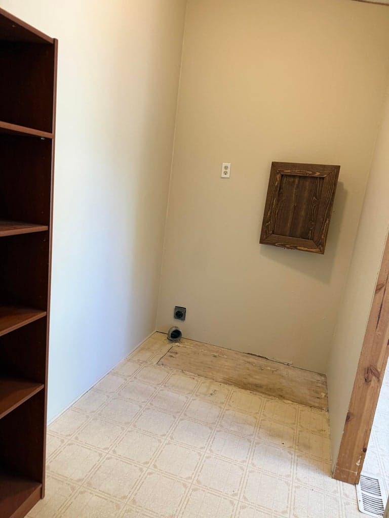 Photo of 19218 Shoshone Road 35 of 38