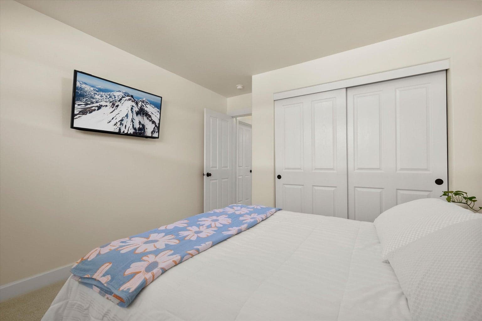 Photo of 61705 Rigel Way 28 of 39