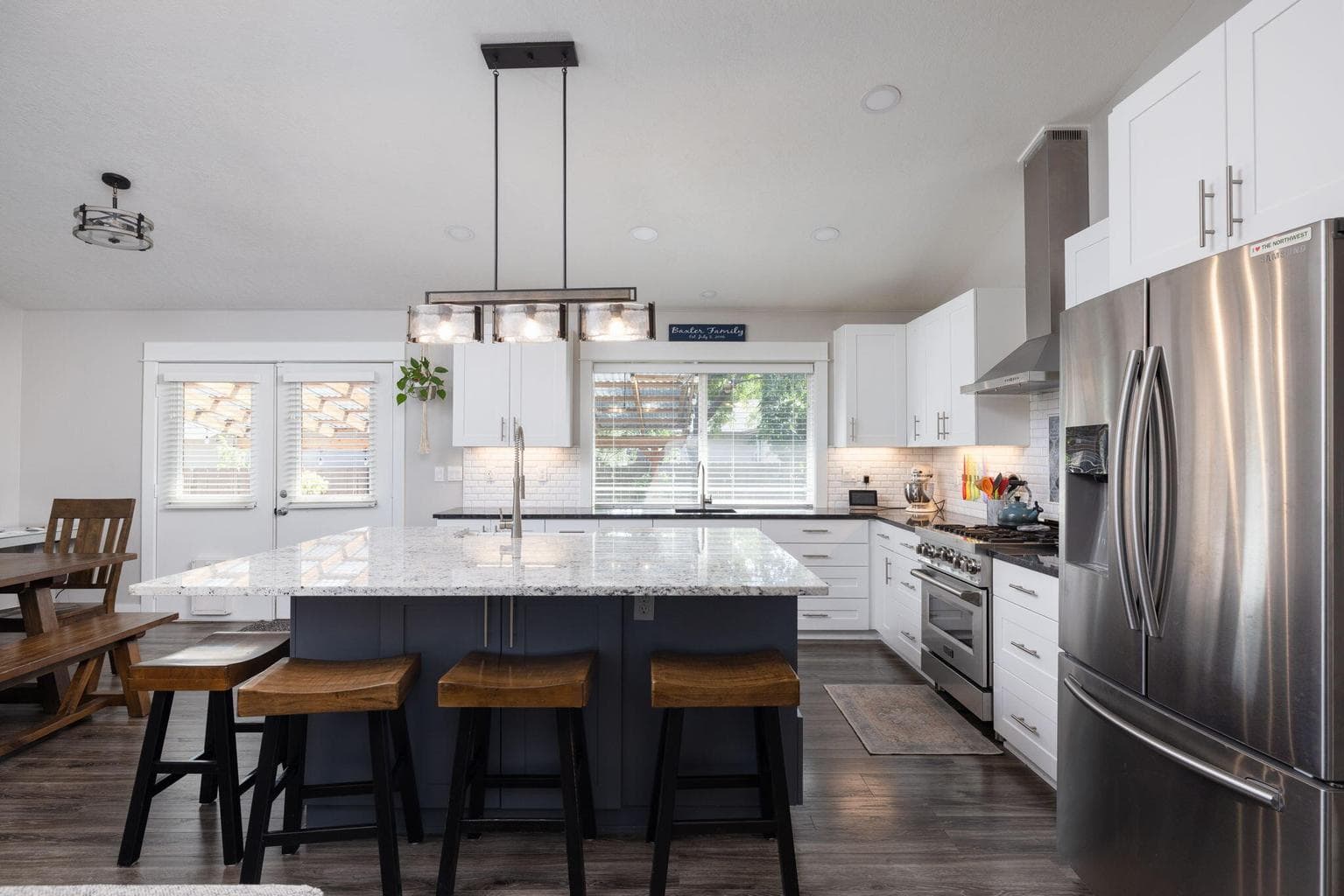 Beautifully updated kitchen