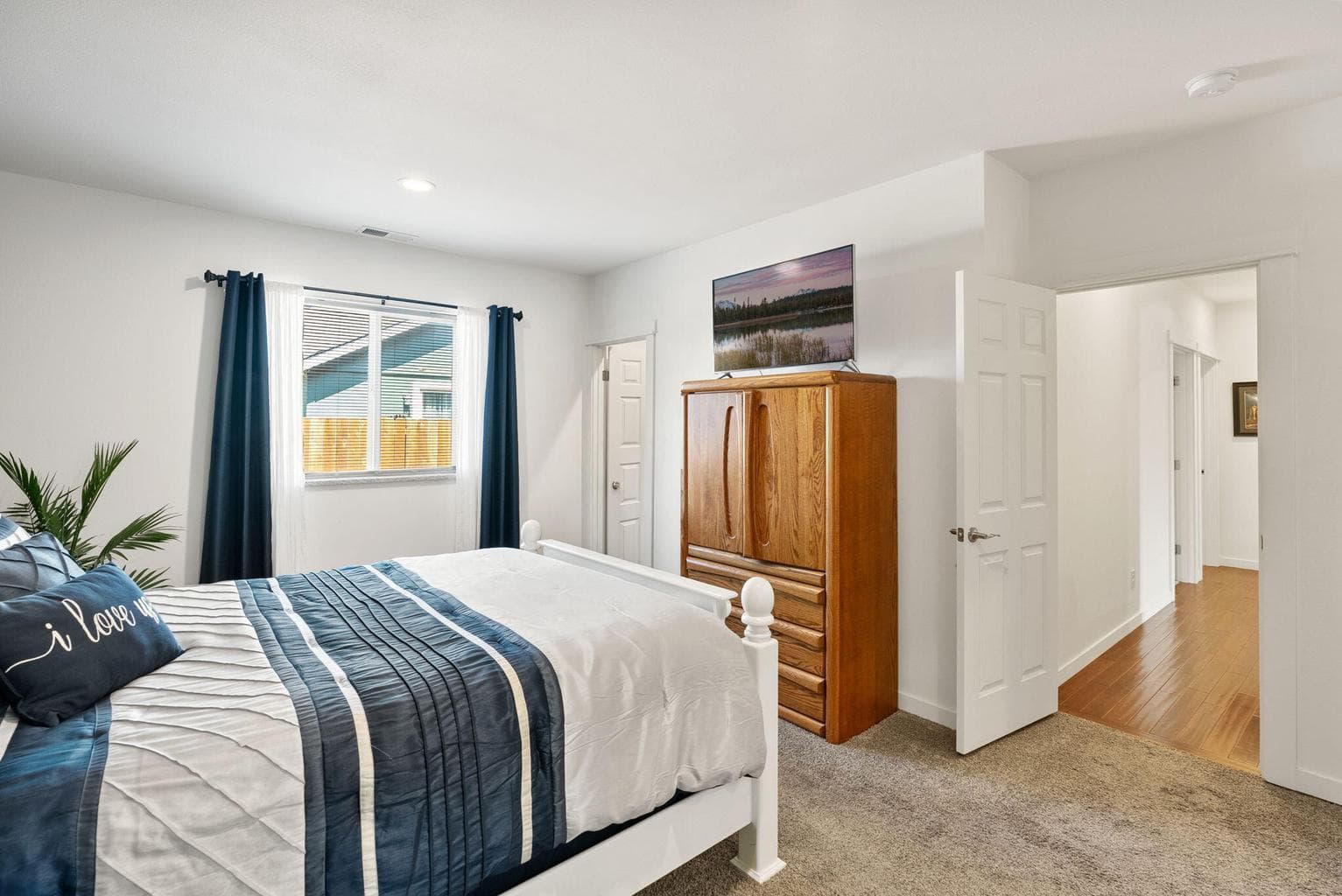 Photo of 521 SE Morgan Court 20 of 40