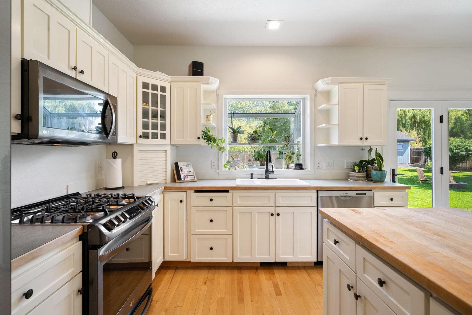 Photo of 61270 Crescent Court 12 of 47