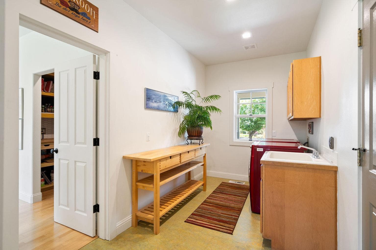 Photo of 61270 Crescent Court 18 of 47