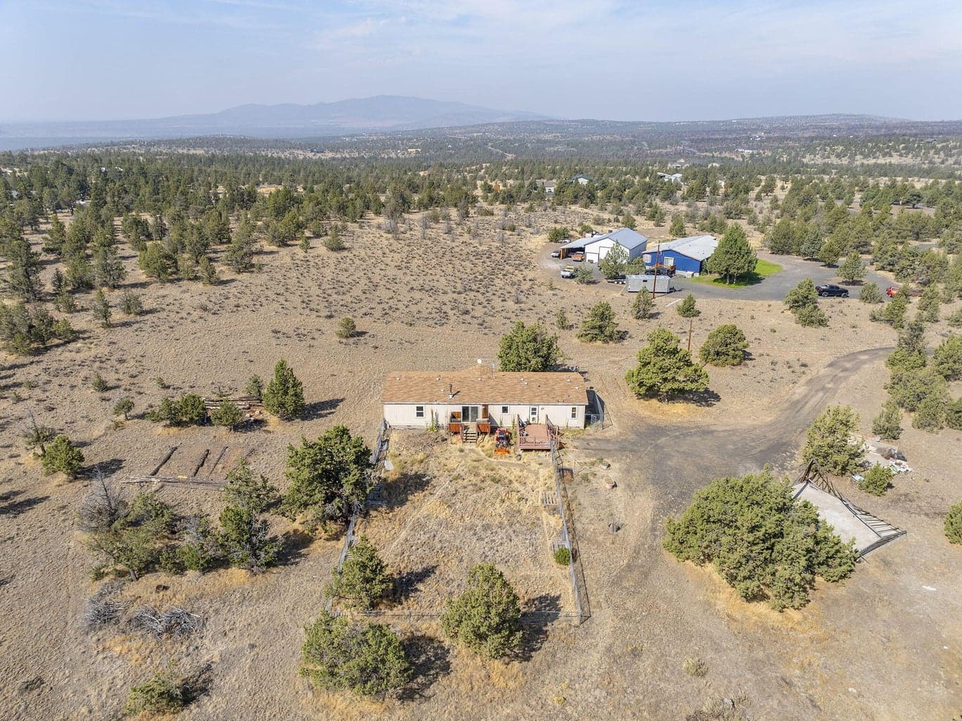 Photo of 5366 SE Sunny Hills Court 10 of 36