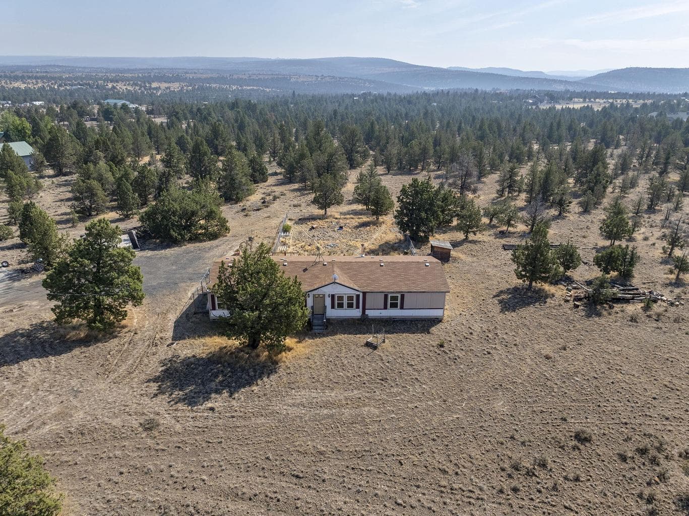 Photo of 5366 SE Sunny Hills Court 6 of 36