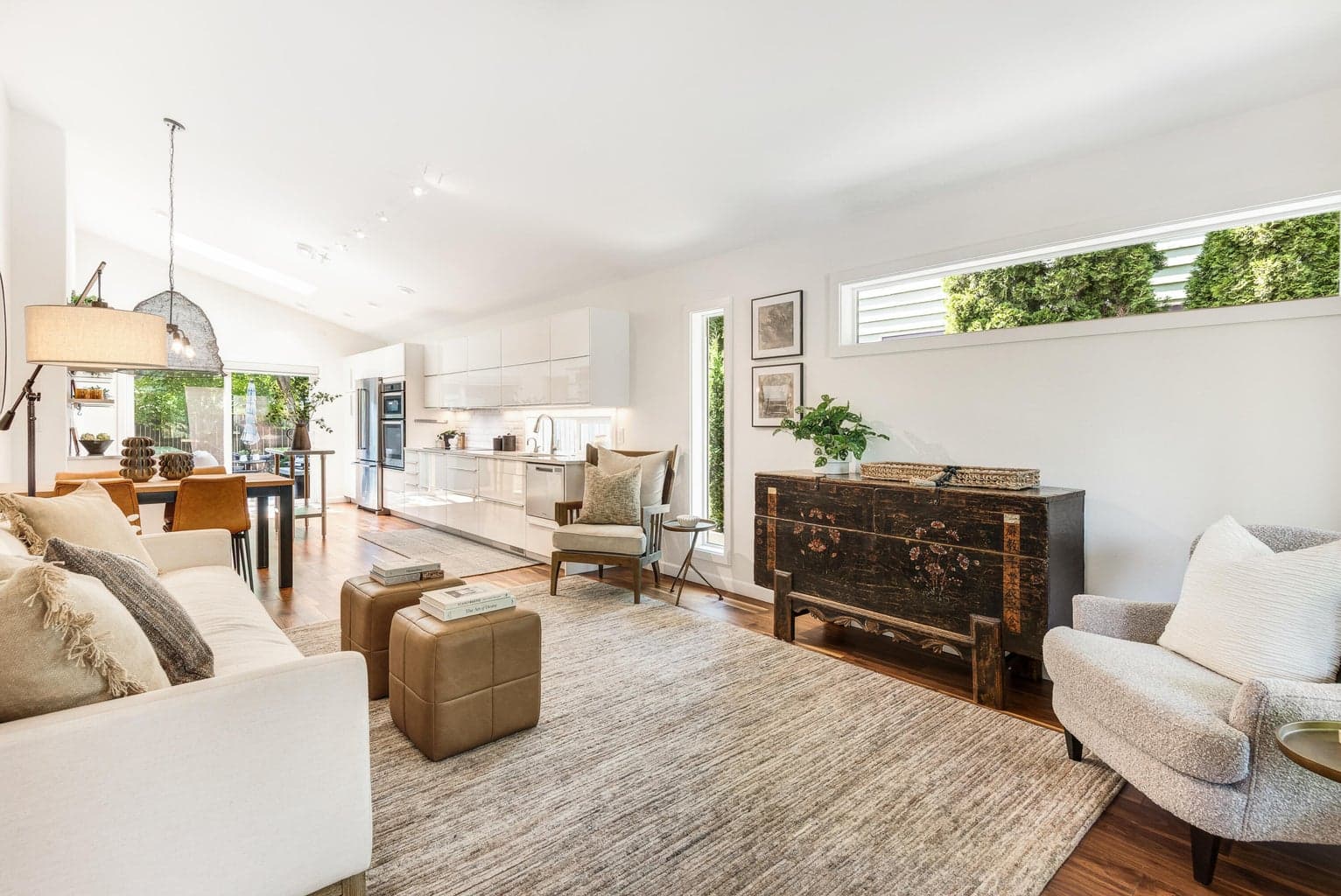 Photo of 1345 NW Milwaukee Avenue 6 of 25