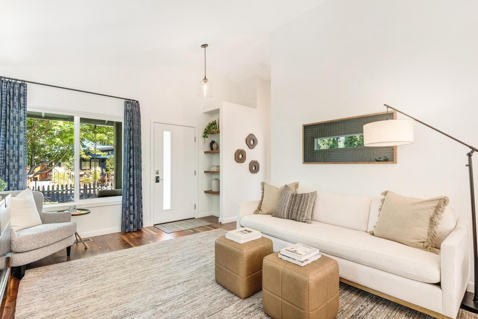 Photo of 1345 NW Milwaukee Avenue 8 of 25