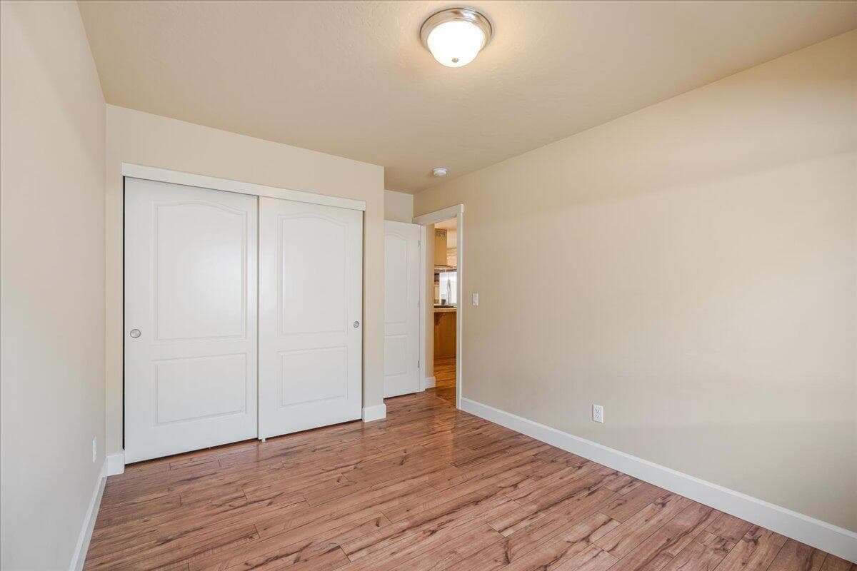Guest Room 1