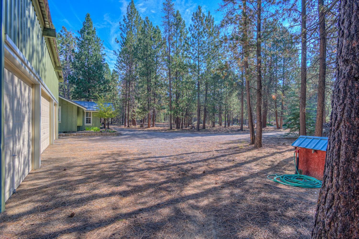 Photo of 17592 Holgate Road 12 of 28