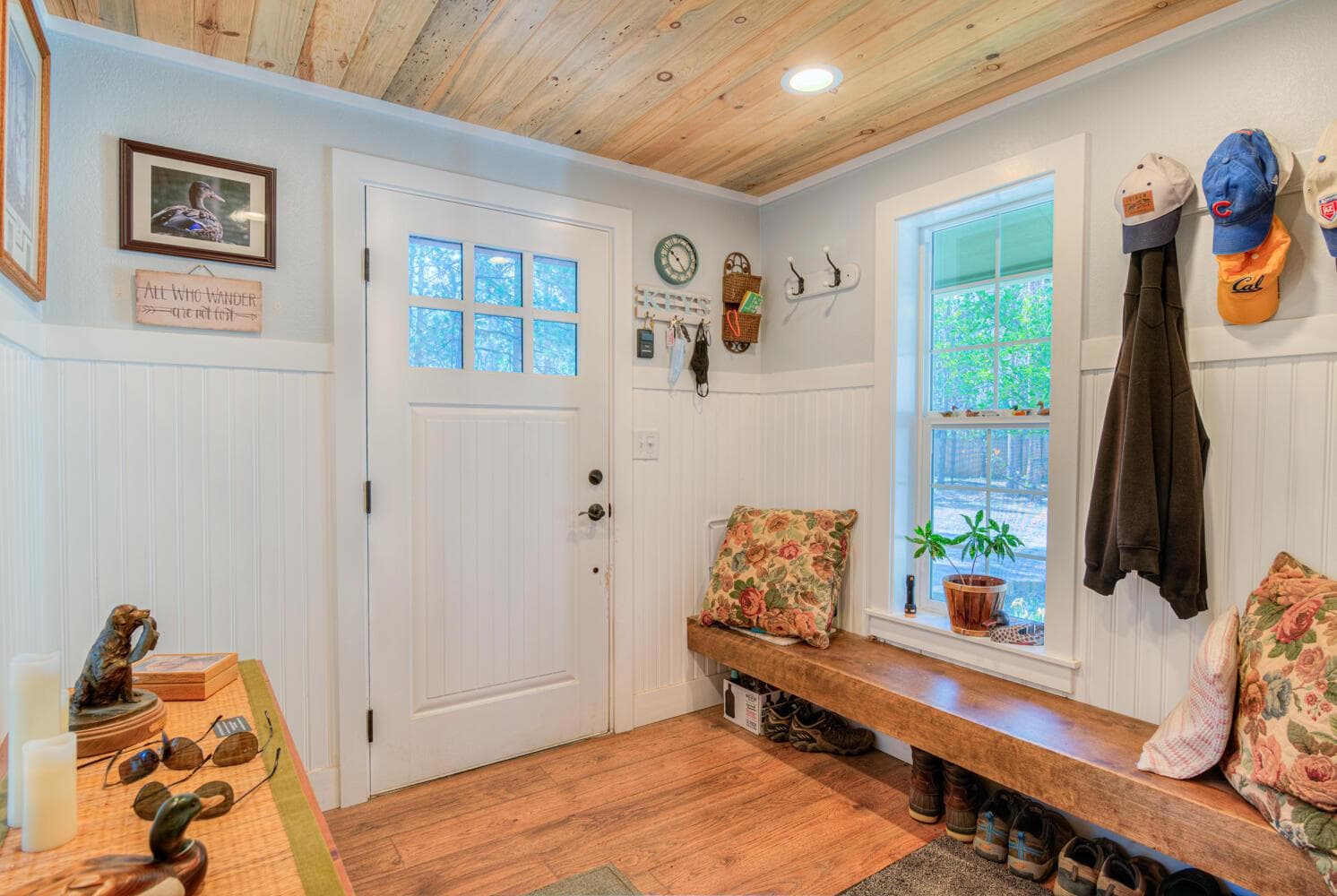 Photo of 17592 Holgate Road 14 of 28