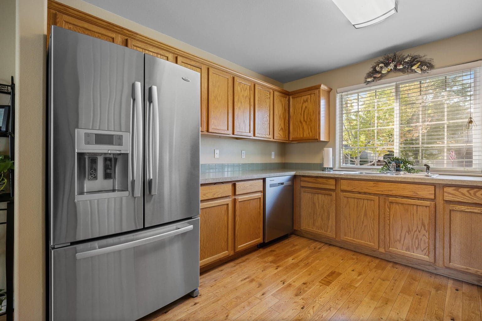 Photo of 2965 SW Deschutes Avenue 9 of 42