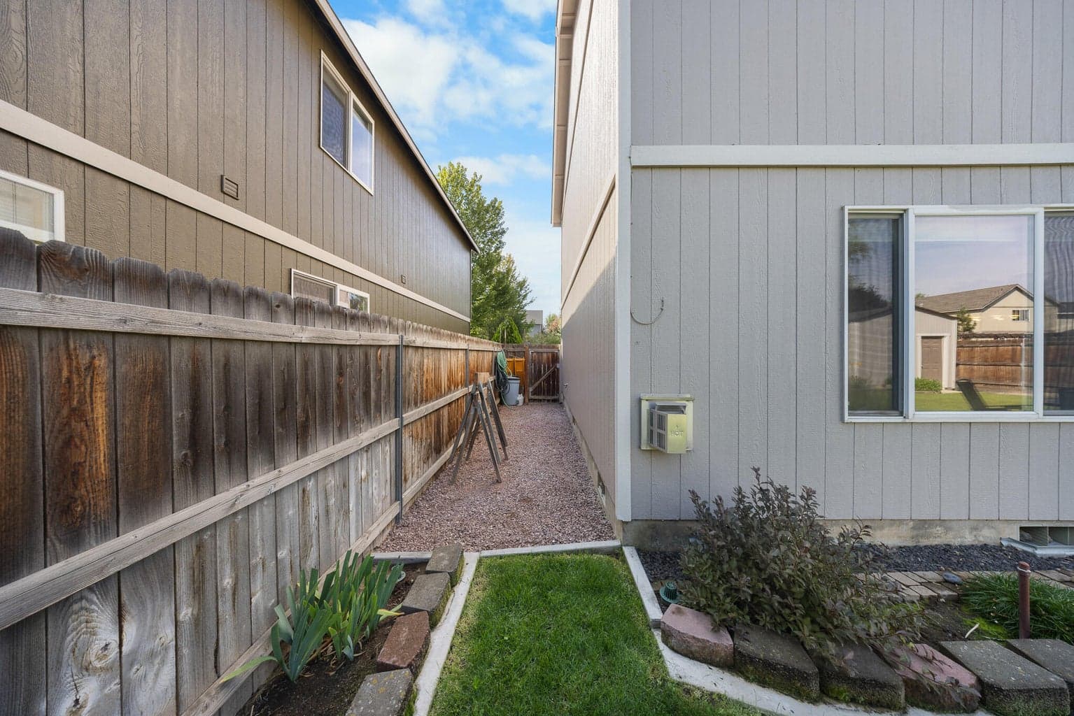 Photo of 2965 SW Deschutes Avenue 31 of 42