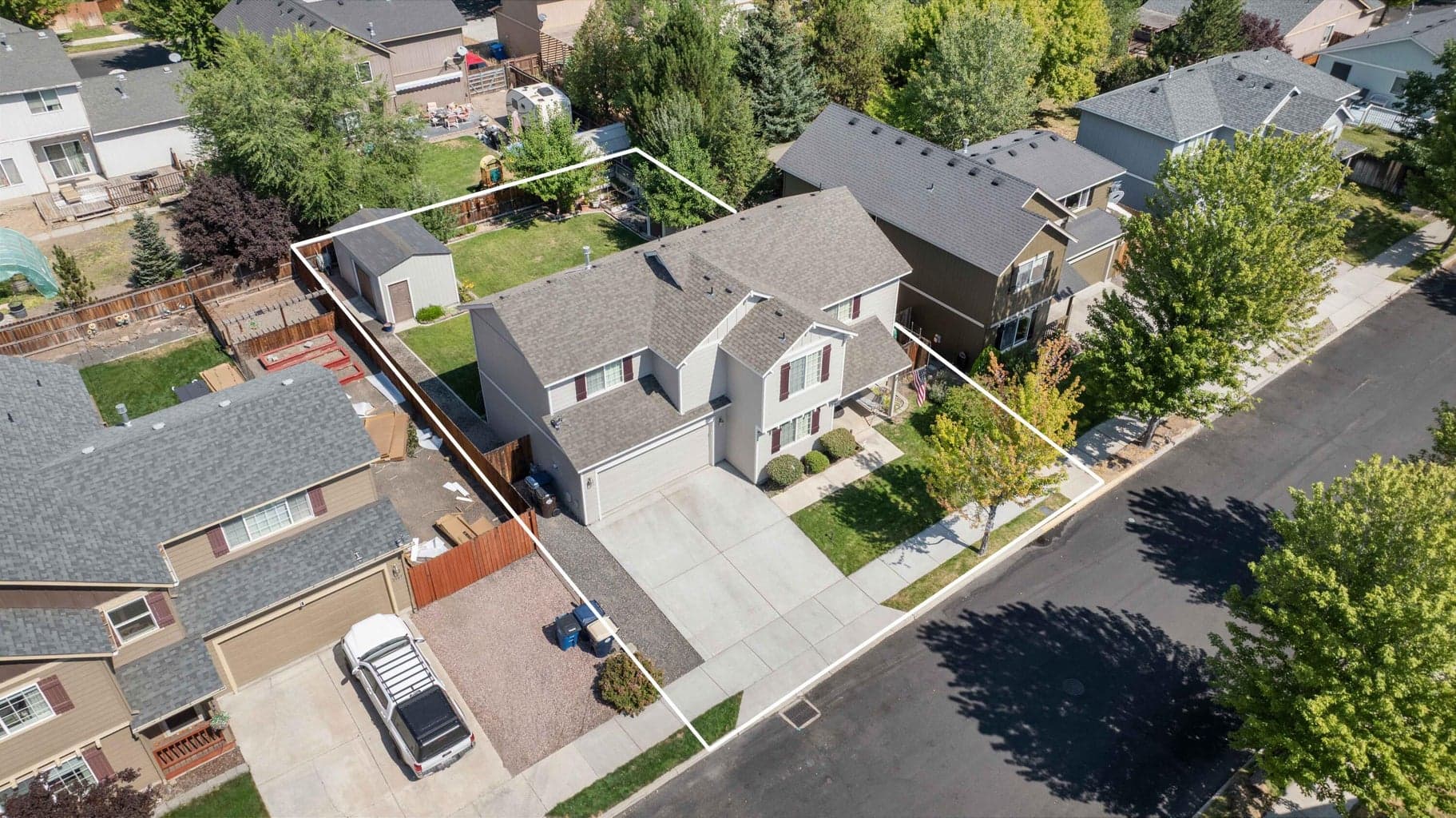Photo of 2965 SW Deschutes Avenue 35 of 42