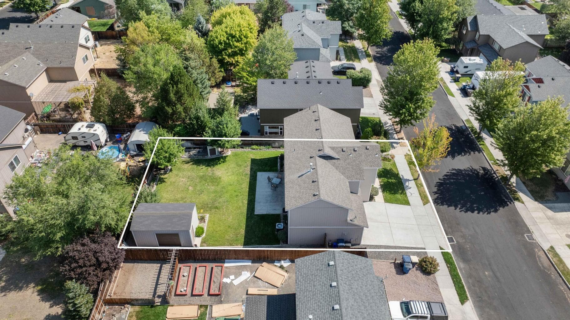 Photo of 2965 SW Deschutes Avenue 36 of 42
