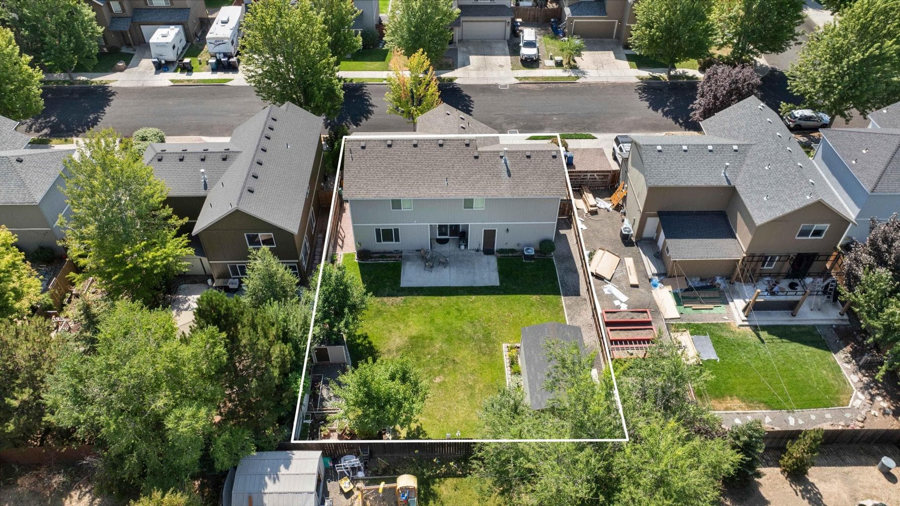 Photo of 2965 SW Deschutes Avenue 37 of 42