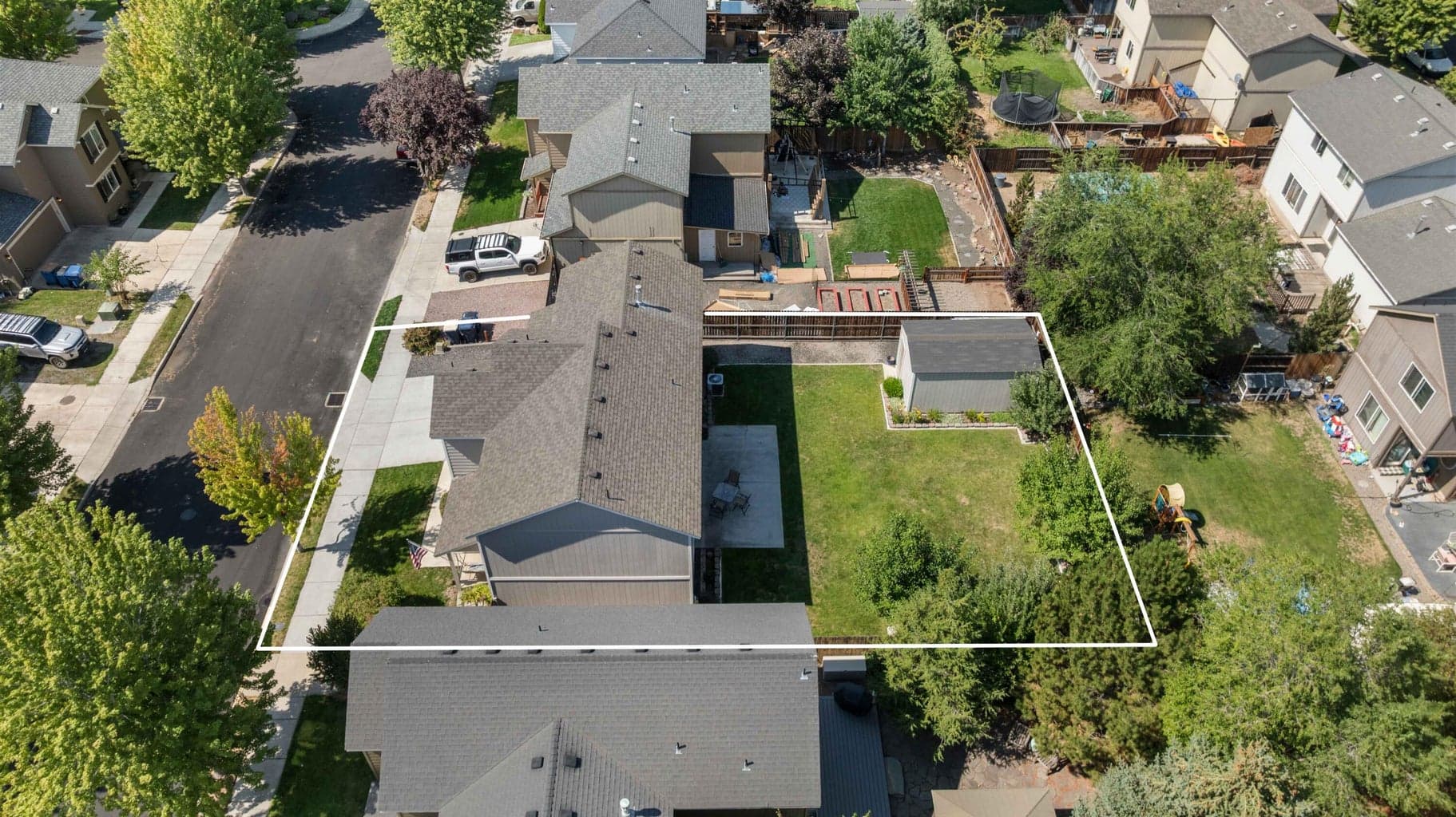 Photo of 2965 SW Deschutes Avenue 38 of 42