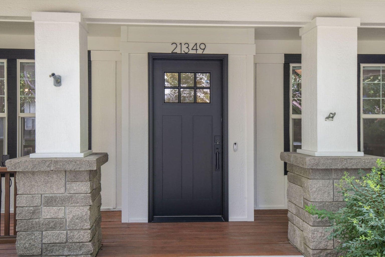 Photo of 21349 Oakview 2 of 28