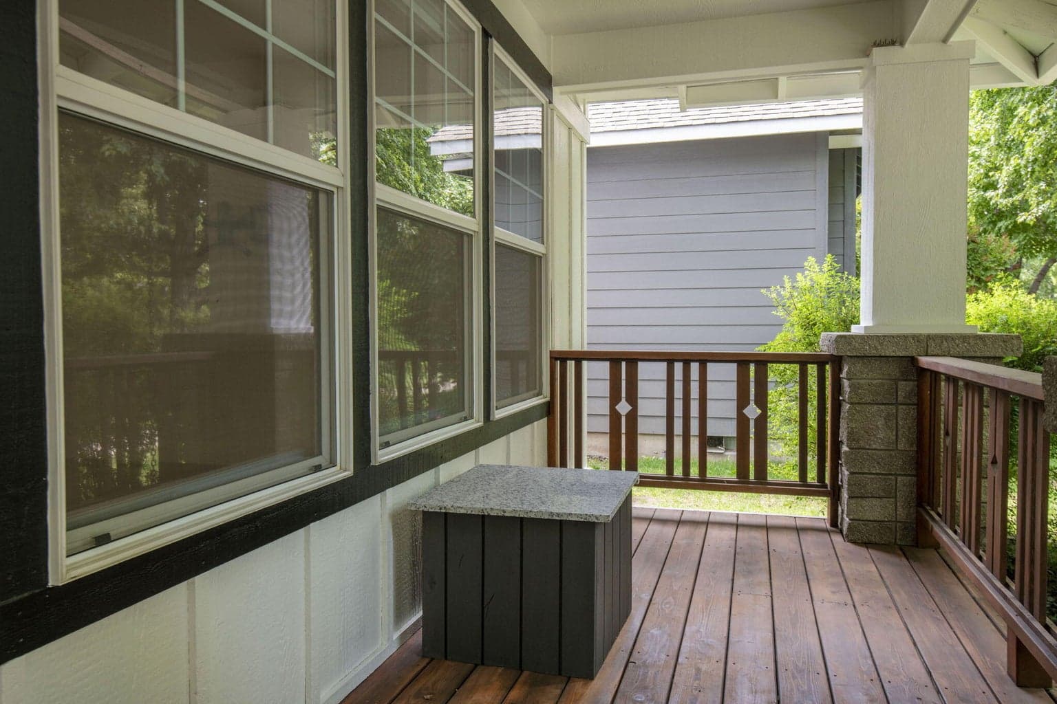 Photo of 21349 Oakview 3 of 28