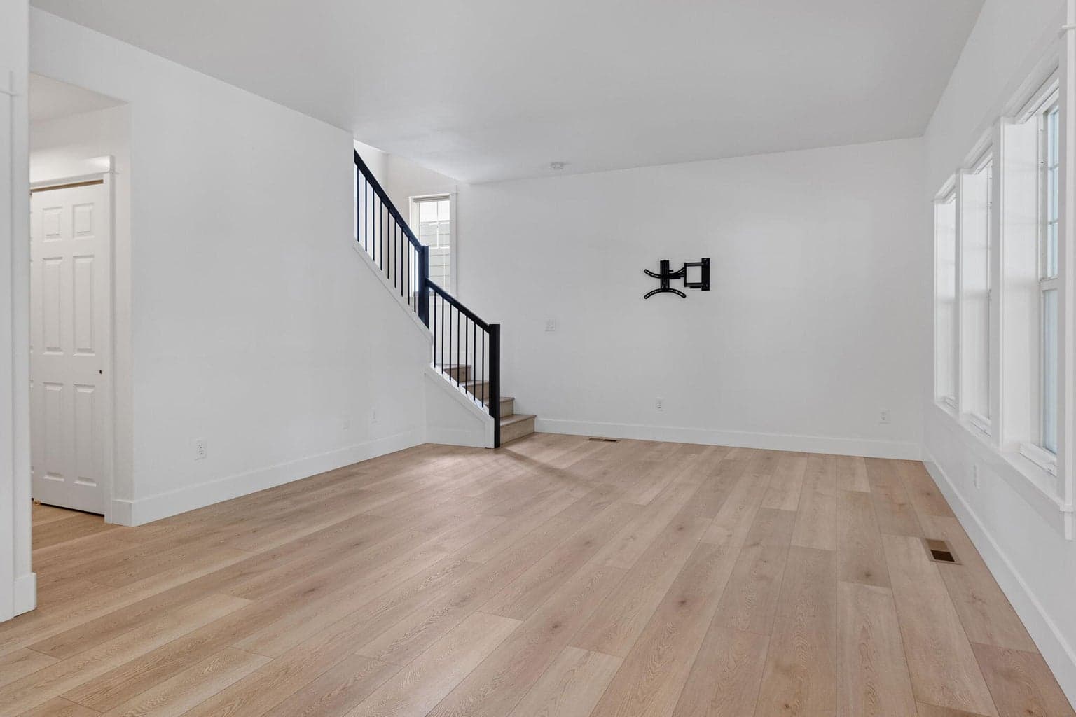 Photo of 21349 Oakview 4 of 28