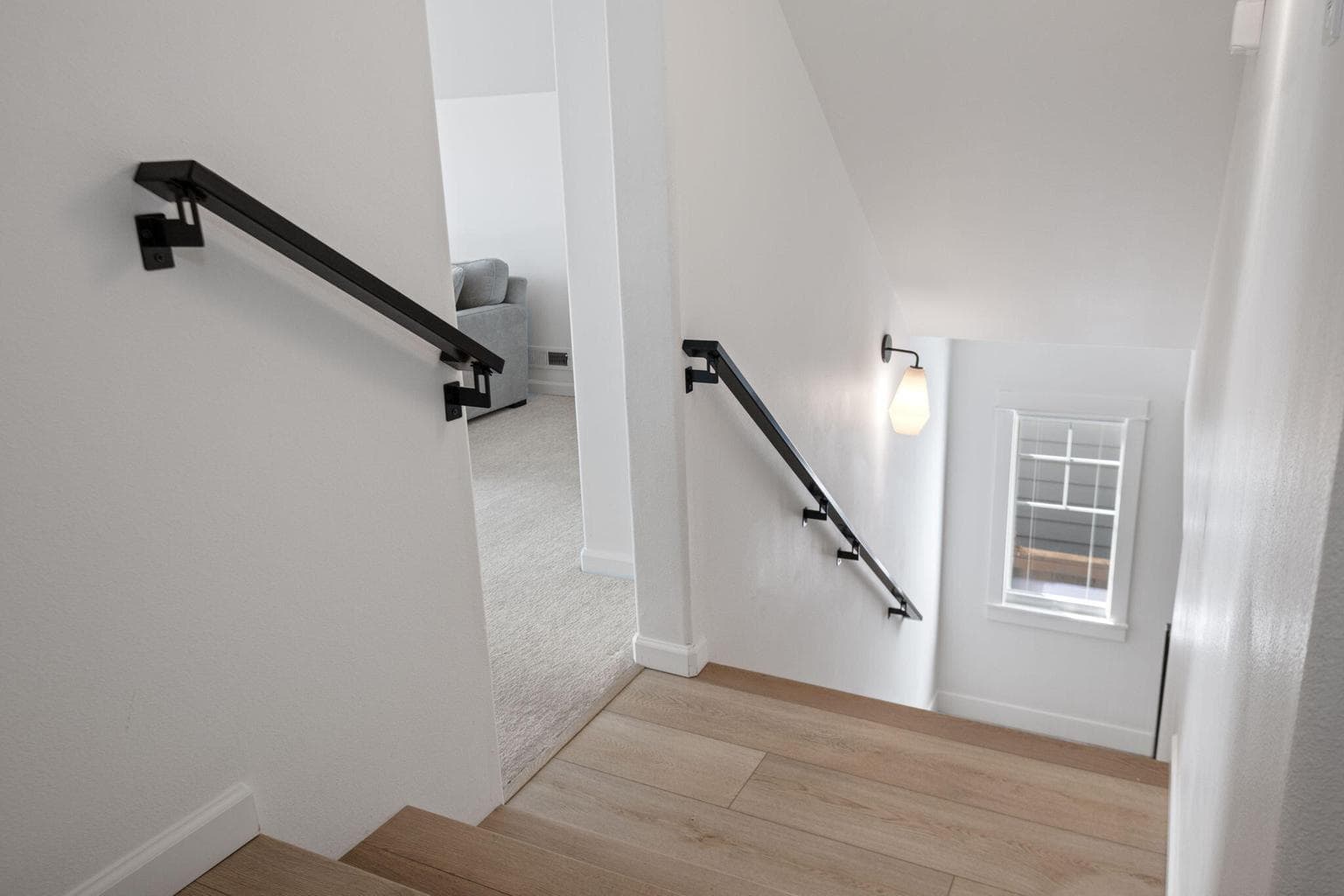 Photo of 21349 Oakview Drive 12 of 28