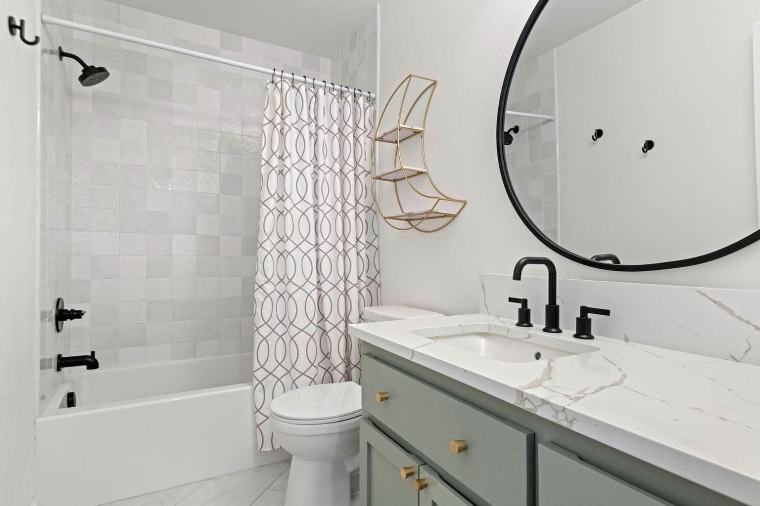 Photo of 21349 Oakview Drive 23 of 28
