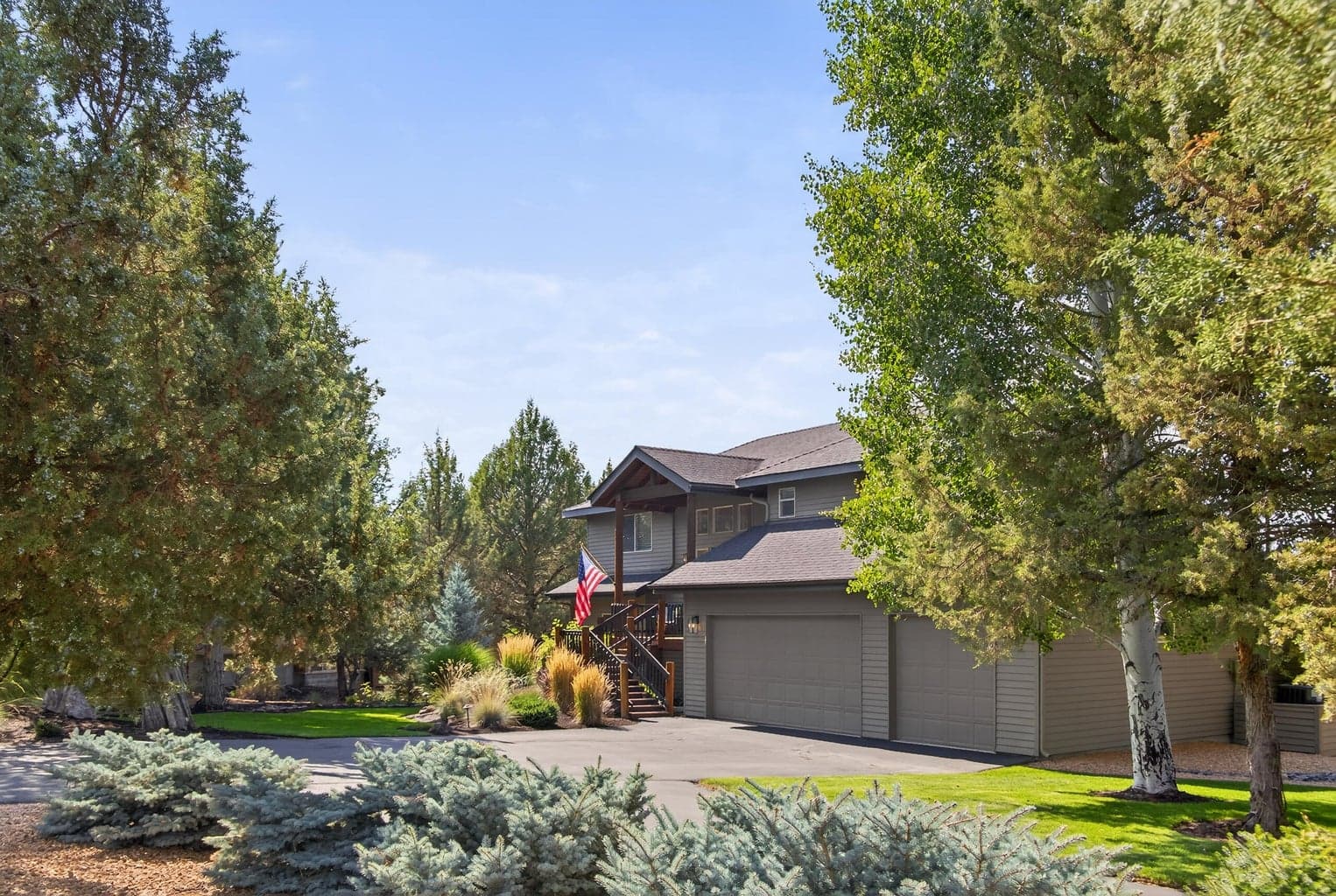 Photo of 717 Golden Pheasant Drive 25 of 69