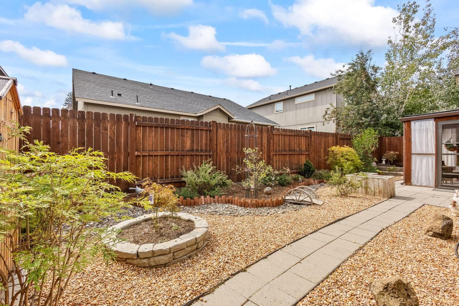 Photo of 615 SE Glengarry Place 36 of 45