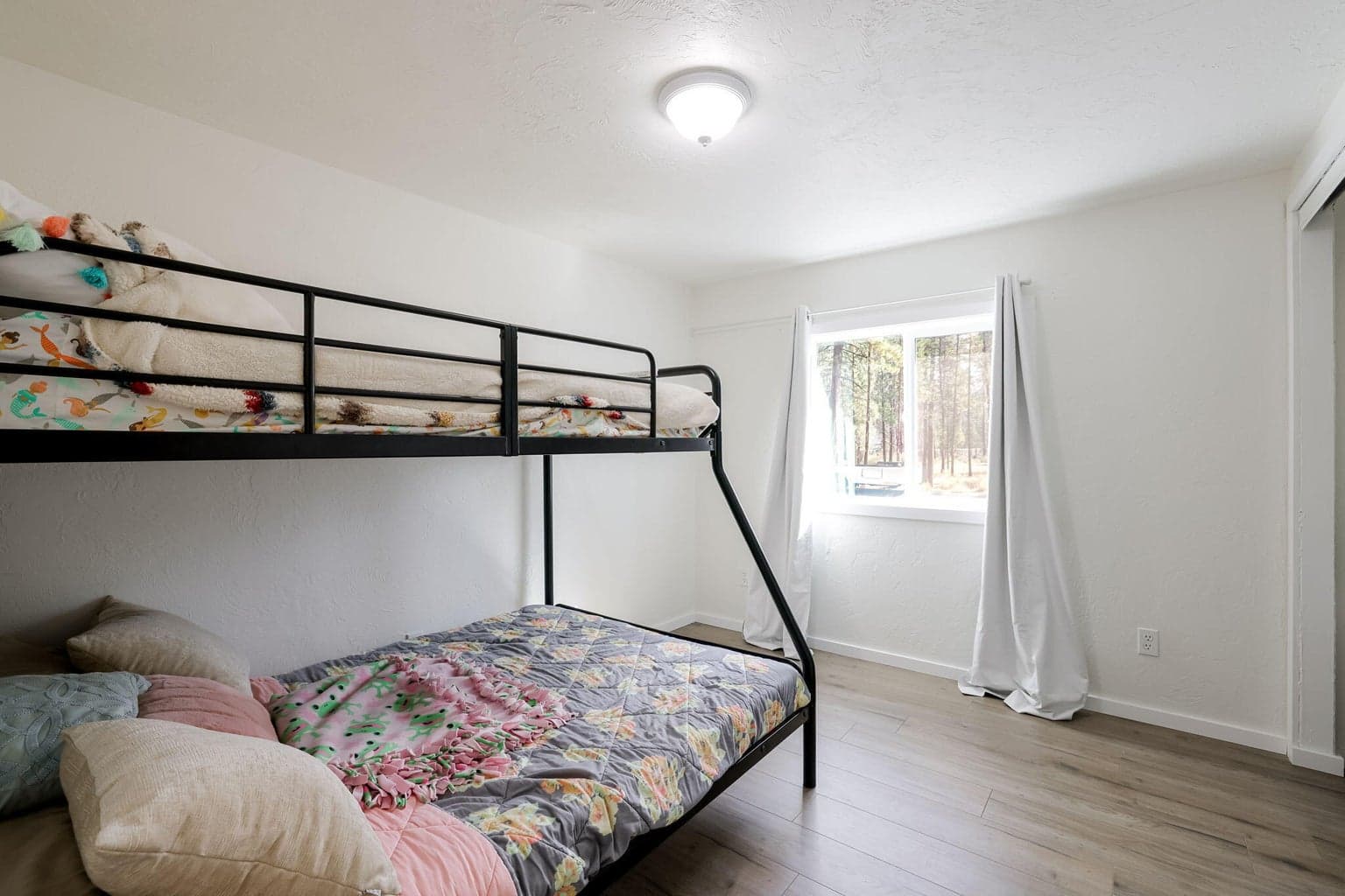Photo of 1758 Lariat Court 15 of 26