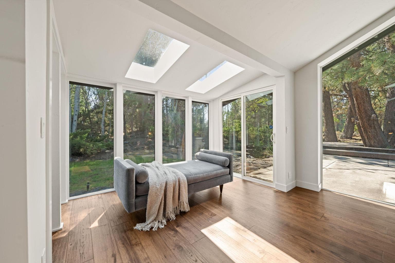 Photo of 20409 Pine Vista Drive 9 of 57