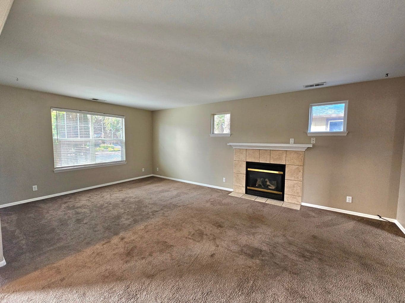 Photo of 3331 SW Juniper Avenue 6 of 20