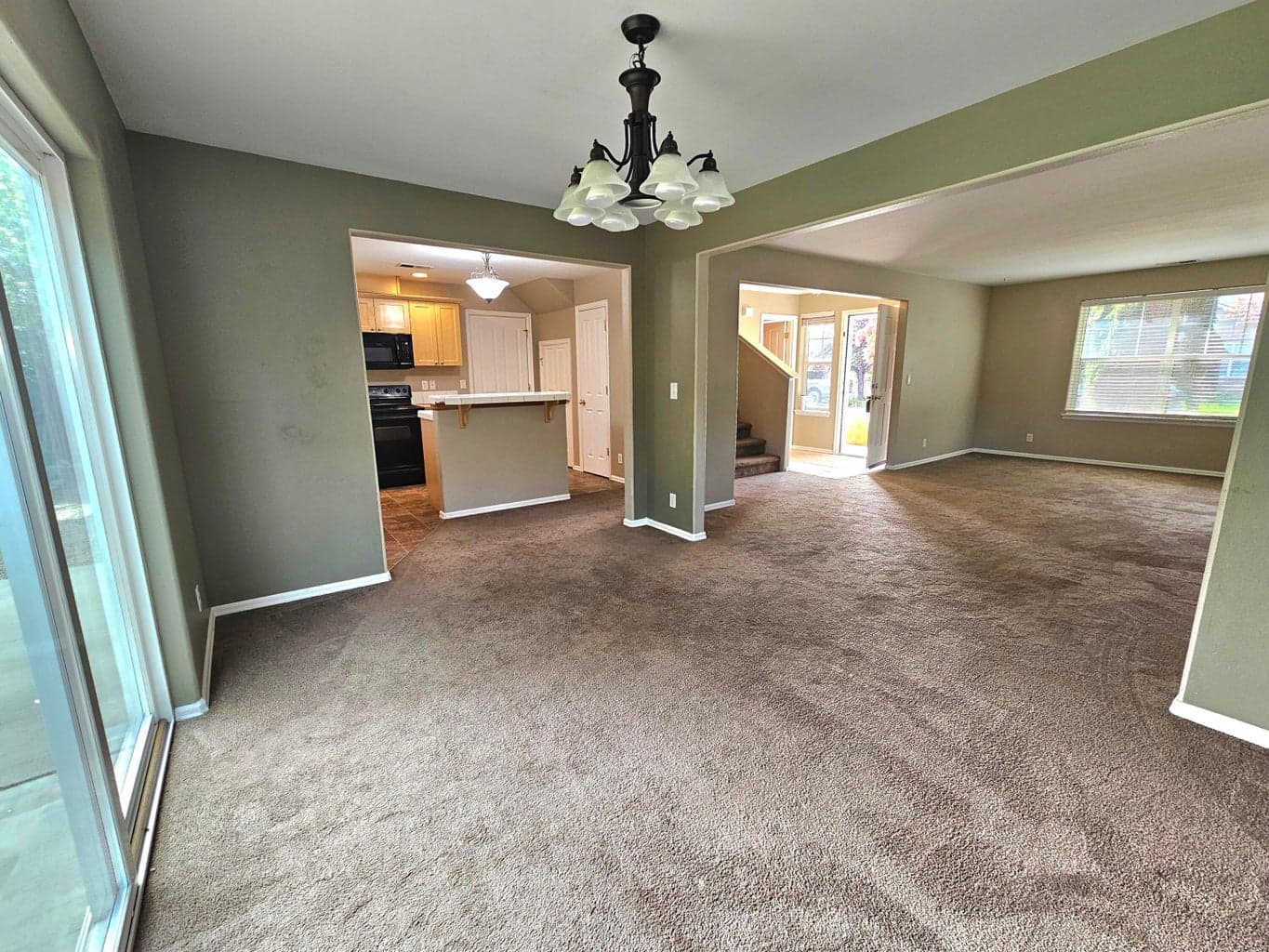 Photo of 3331 SW Juniper Avenue 9 of 20
