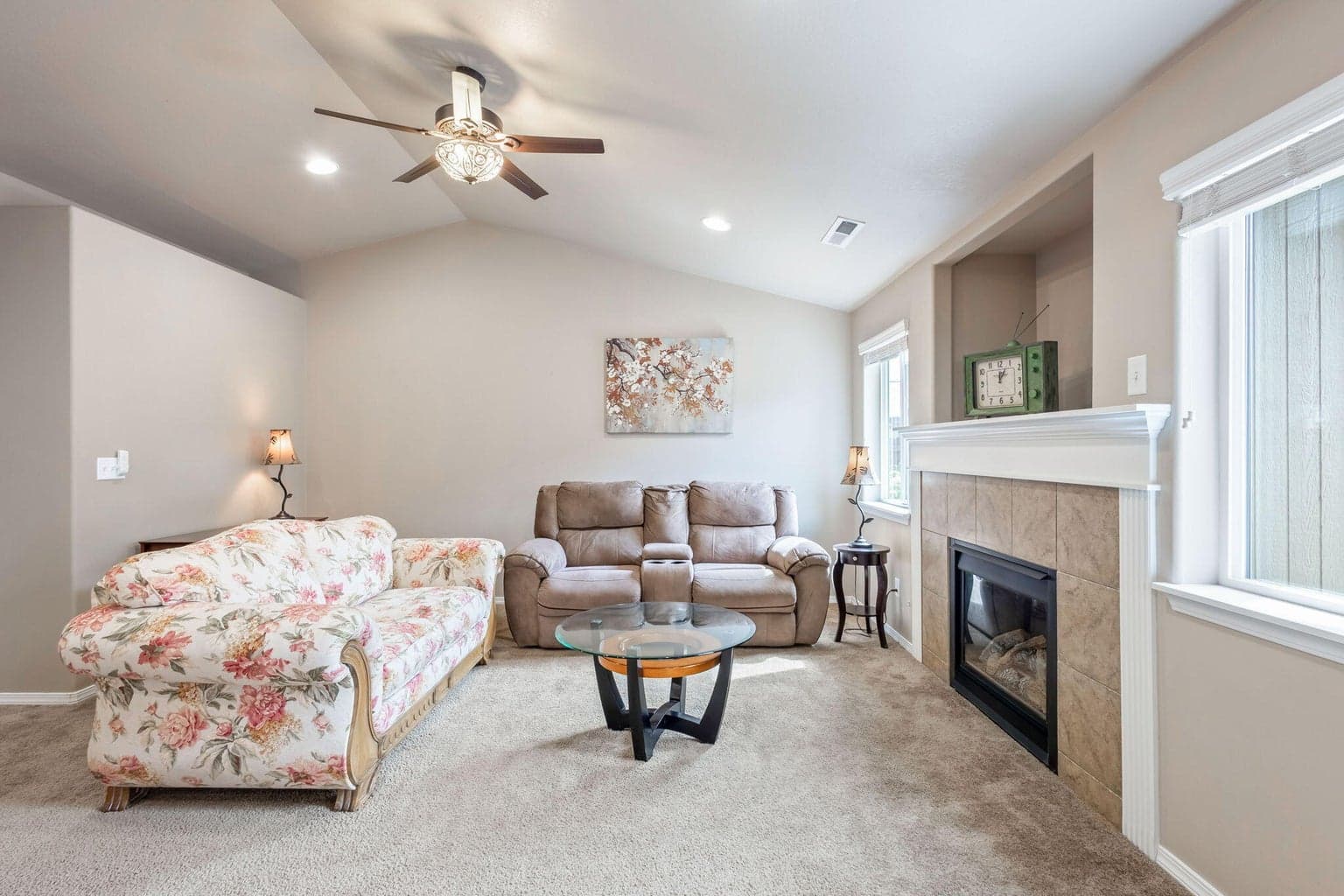 Photo of 615 SE Glengarry Place 11 of 45