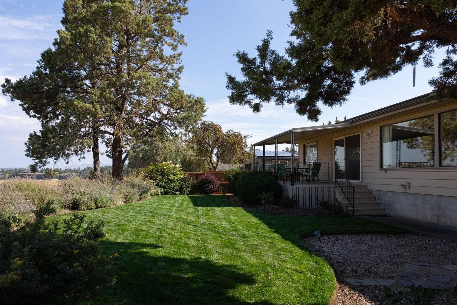 Photo of 531 NW Canyon Drive 26 of 41
