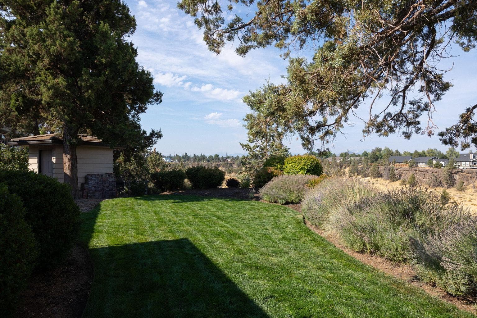 Photo of 531 NW Canyon Drive 28 of 41