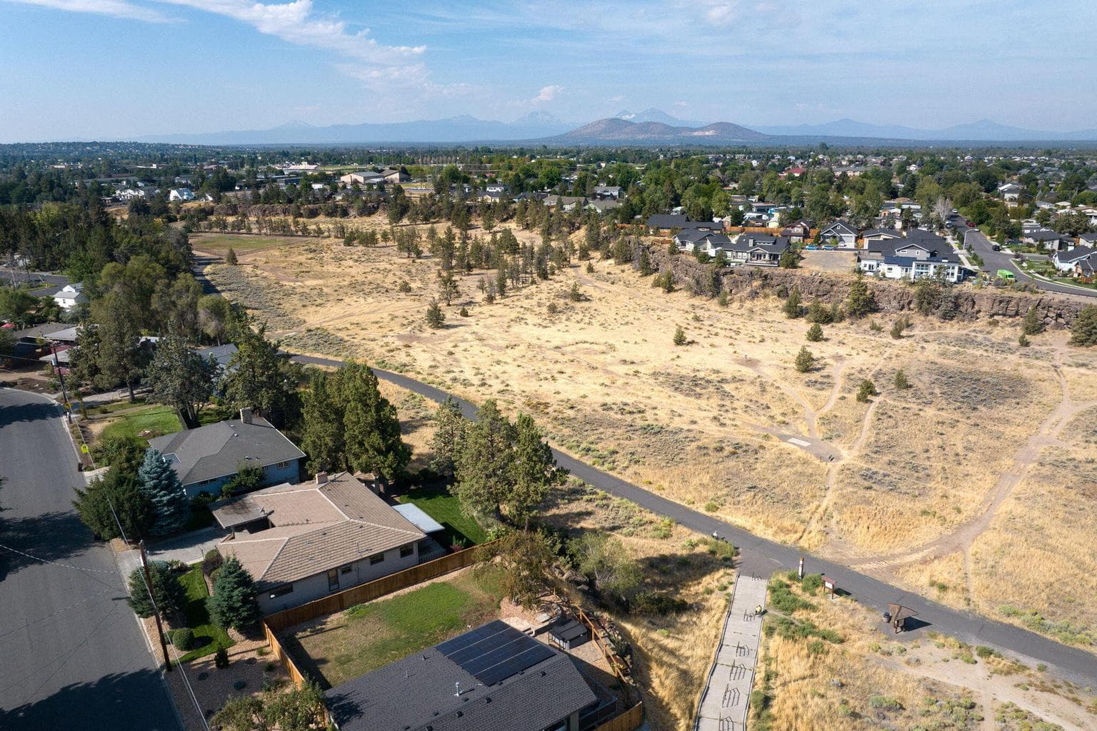 Photo of 531 NW Canyon Drive 37 of 41