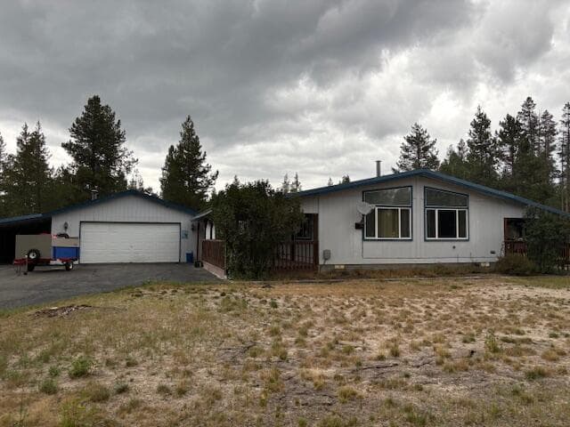 Photo of 16276 Sparks Drive 3 of 4