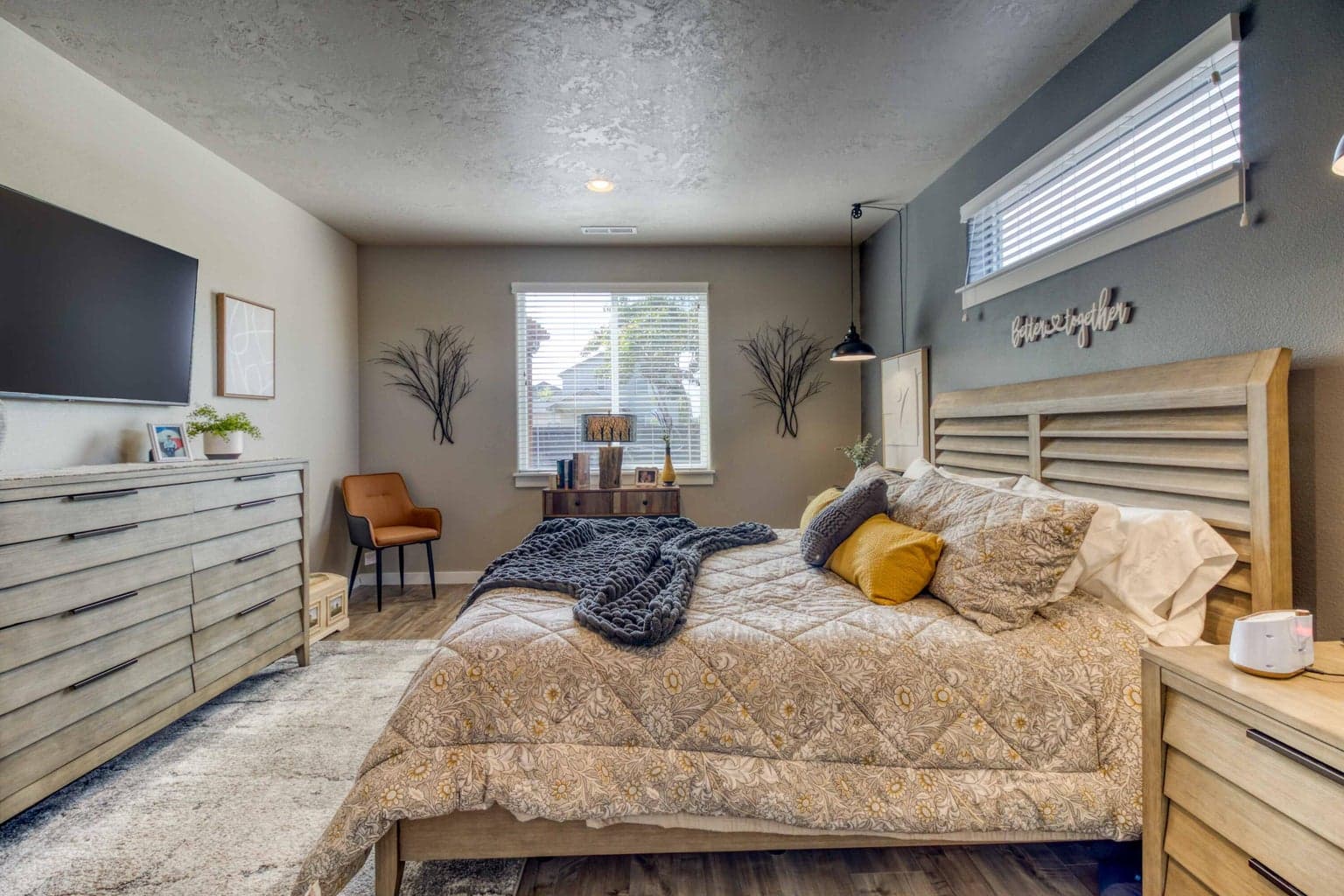 Photo of 2482 NW Ivy Avenue 18 of 37