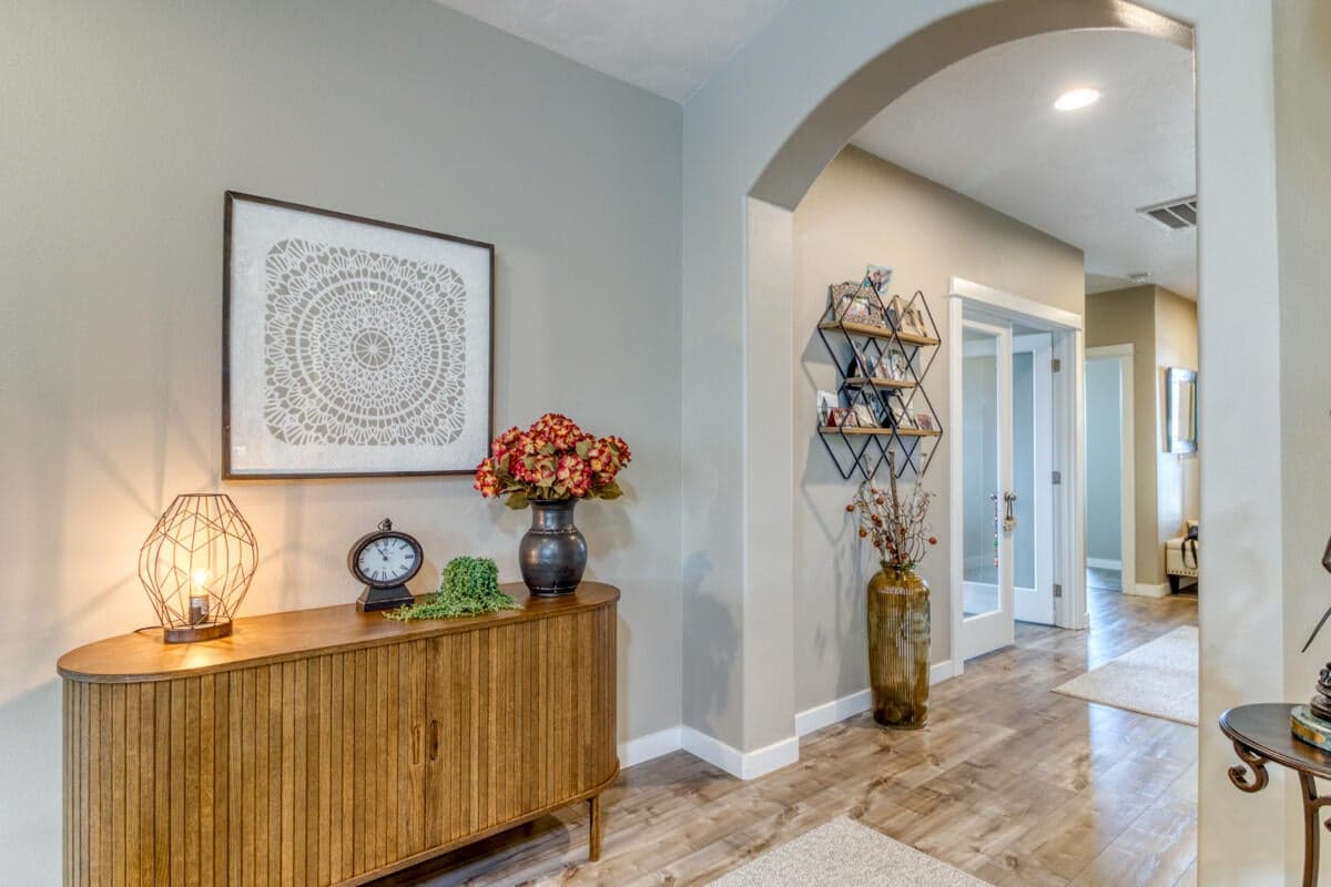 Photo of 2482 NW Ivy Avenue 7 of 37