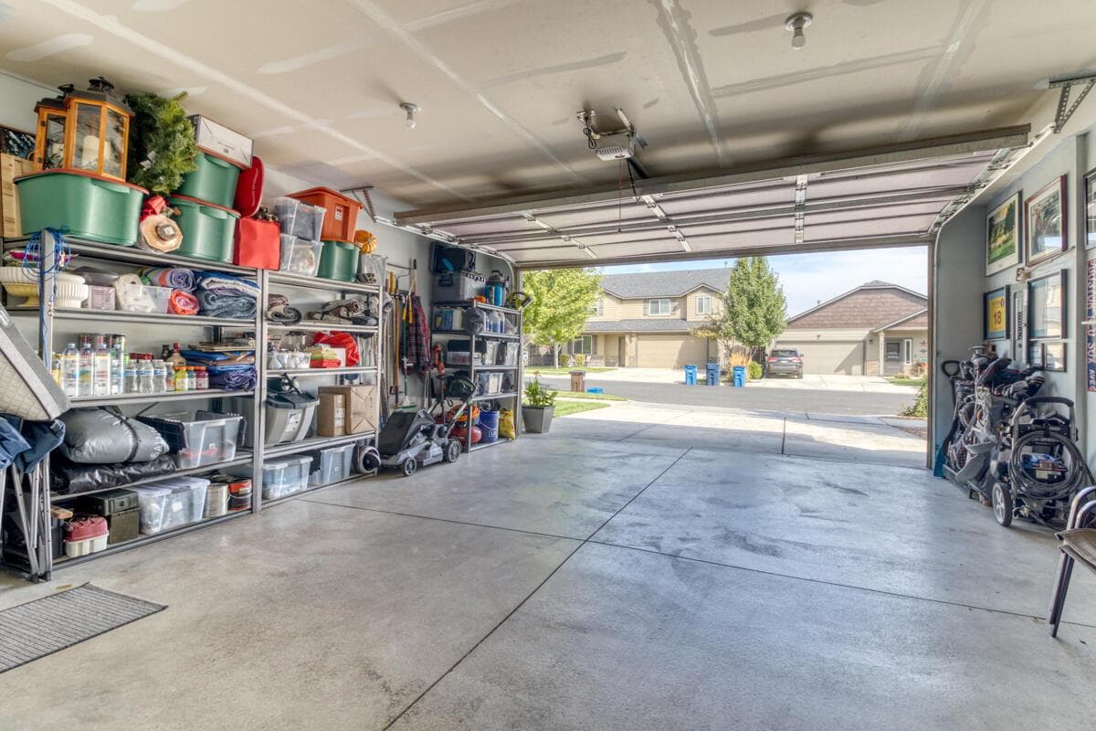 Photo of 2482 NW Ivy Avenue 31 of 37