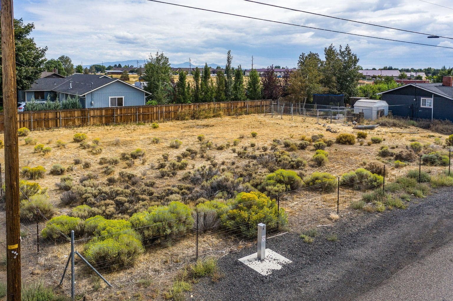 Photo of 3478 SW Glacier Avenue 9 of 13