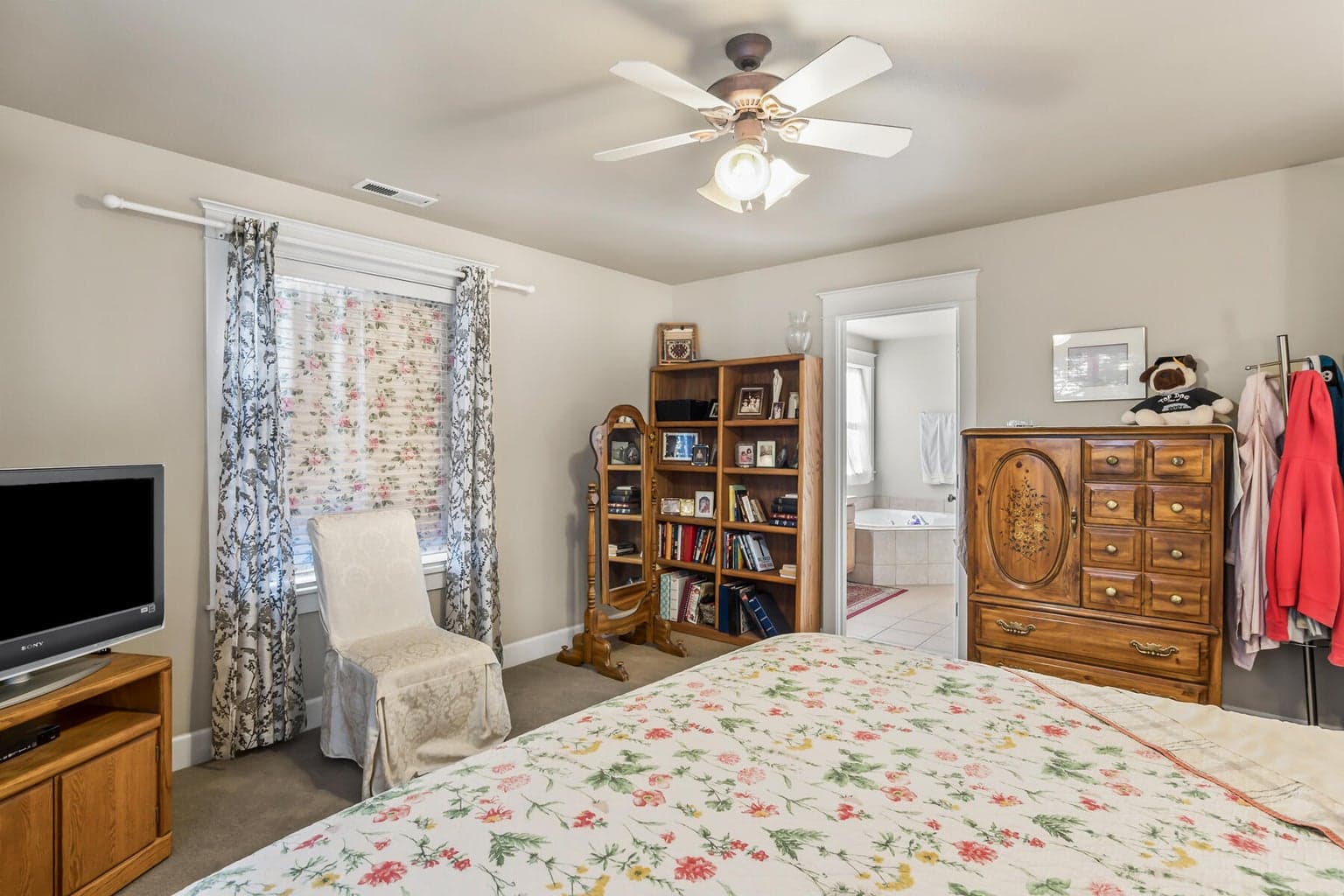 Photo of 2440 NW 2nd Street 24 of 35