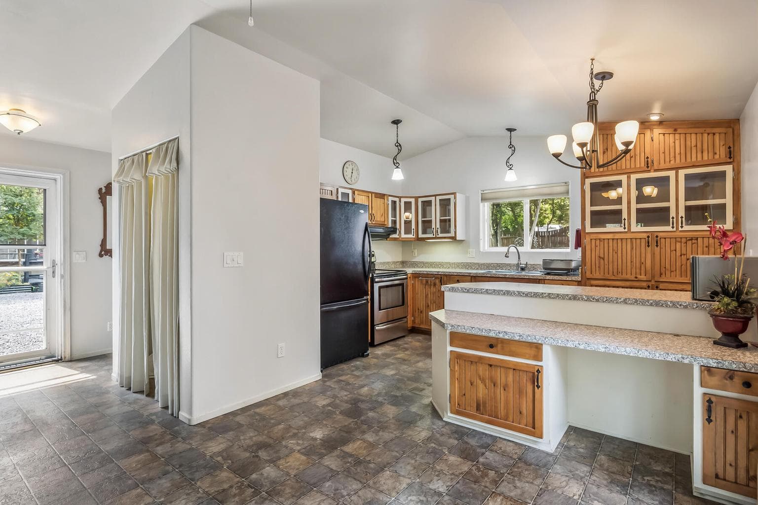 Photo of 60910 Lodgepole Drive 48 of 61