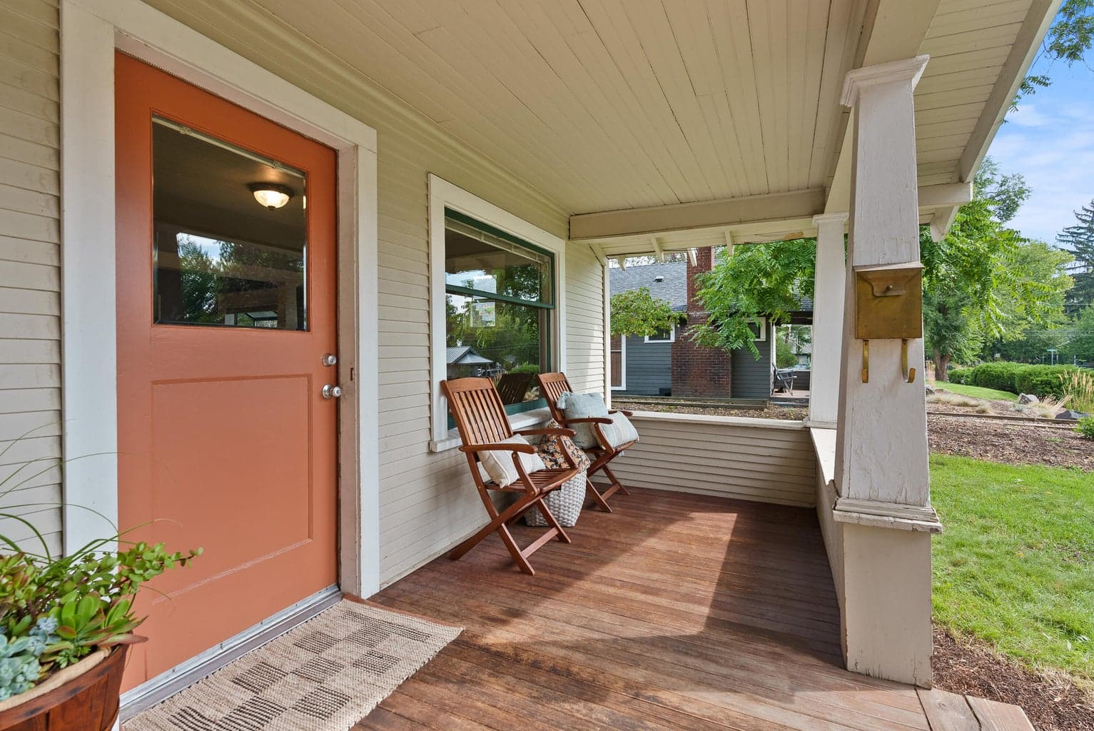 Photo of 342 NW Florida Avenue 29 of 38