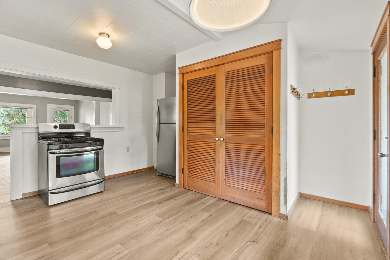 Photo of 342 NW Florida Avenue 35 of 38