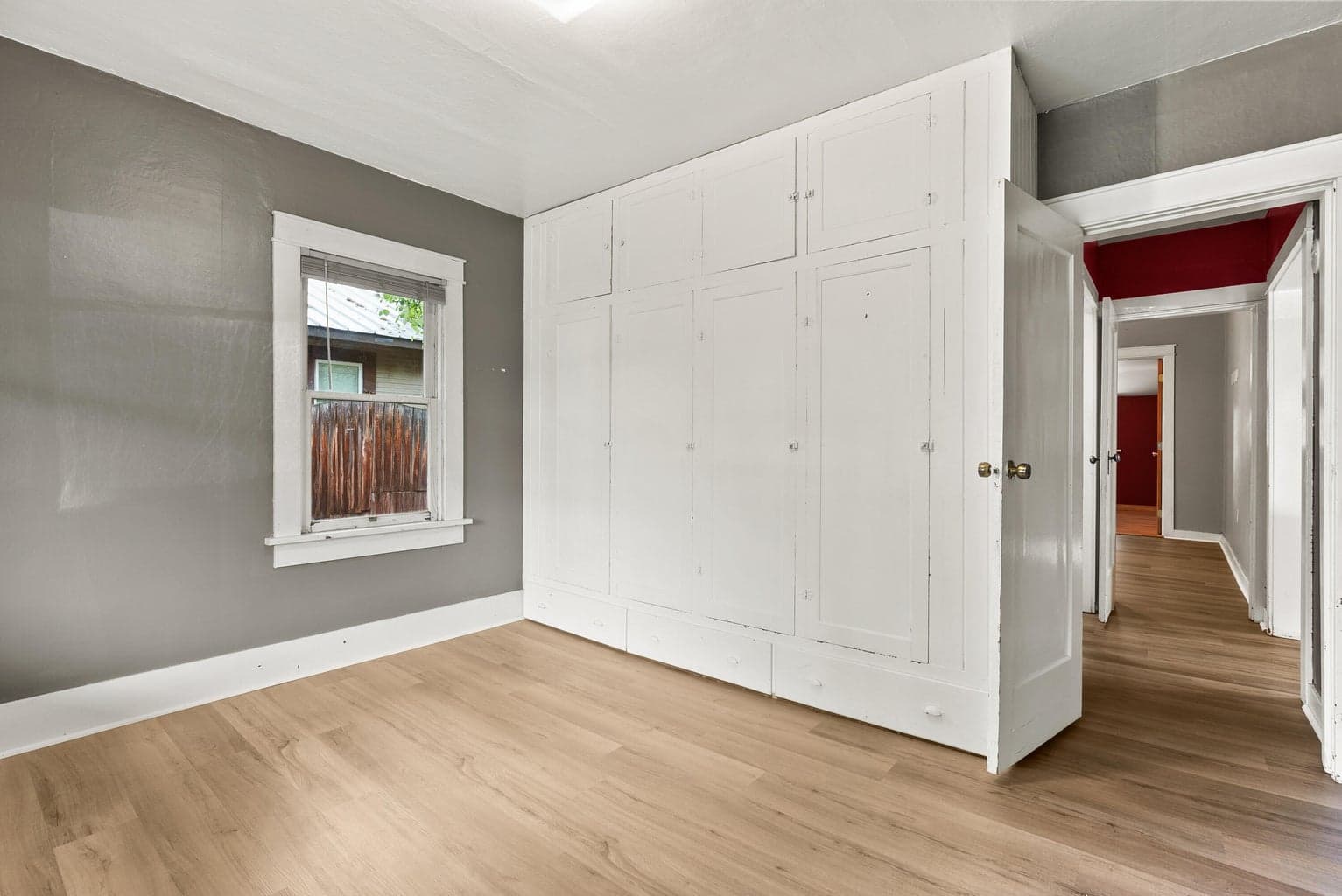Photo of 342 NW Florida Avenue 15 of 38