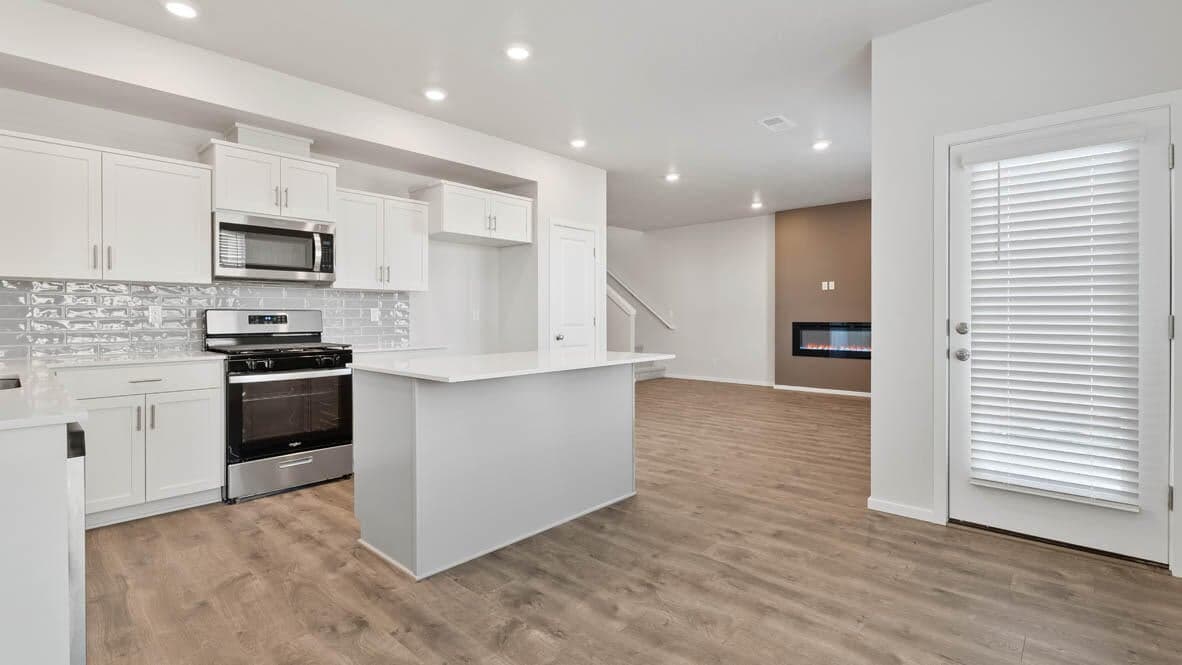 Photo of 61172 Splendor Lane 9 of 26