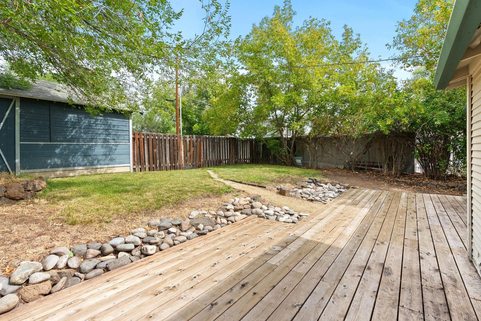 Photo of 342 NW Florida Avenue 22 of 38