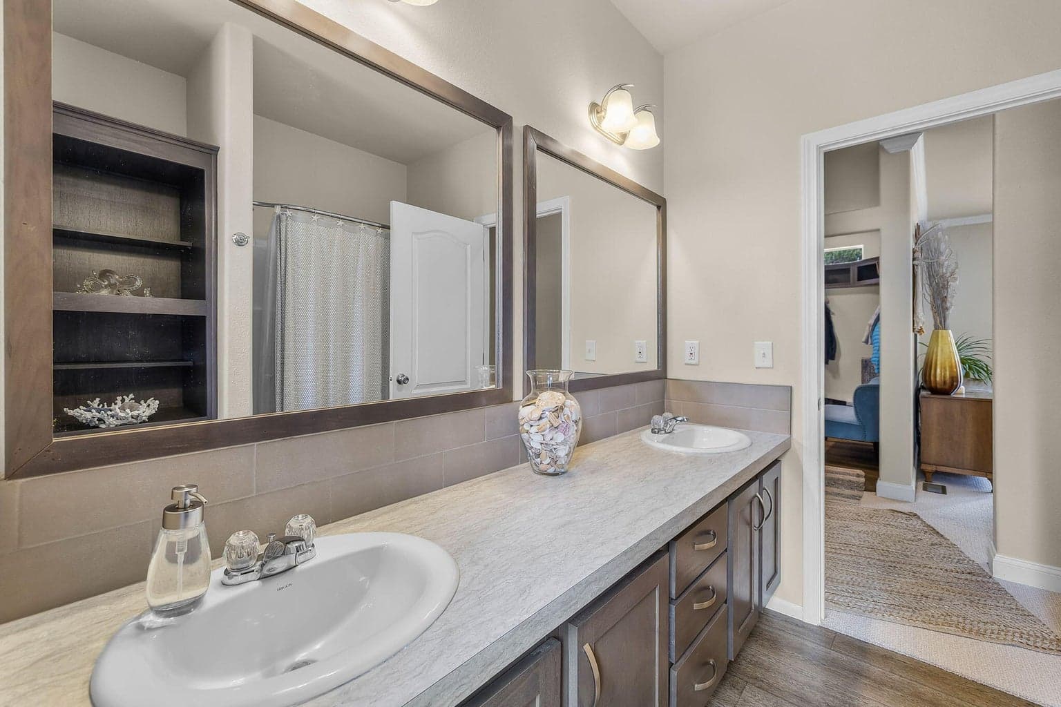 Photo of 15640 Dawn Road 21 of 46