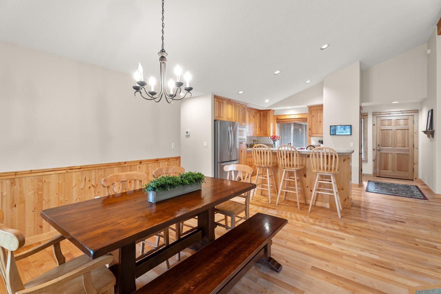 Photo of 18092 Juniper Lane 7 of 19