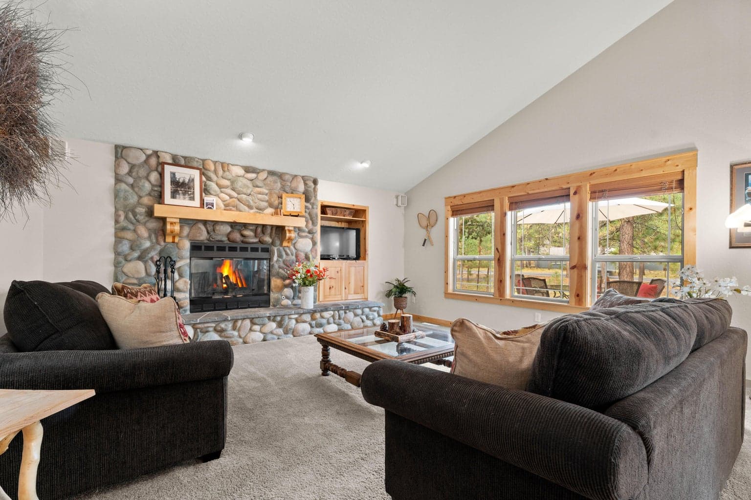 Photo of 18092 Juniper Lane 2 of 19